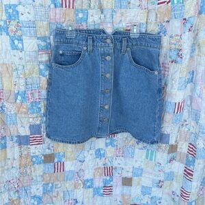 Levi’s Denim Button-Front Skirt